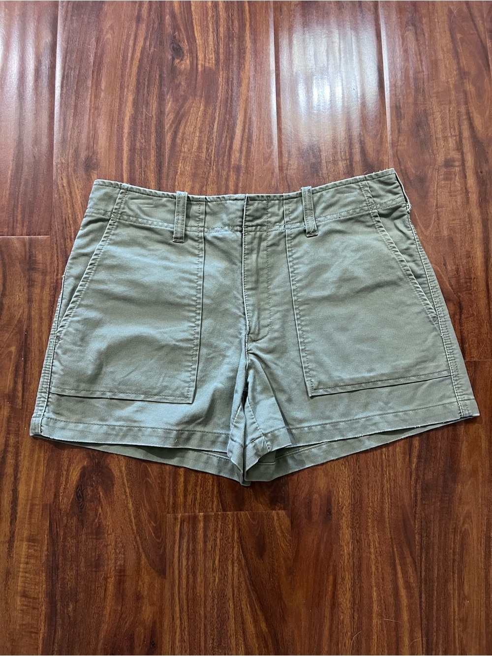 Vintage American Eagle Y2K Olive Green Cotton Shorts size 2